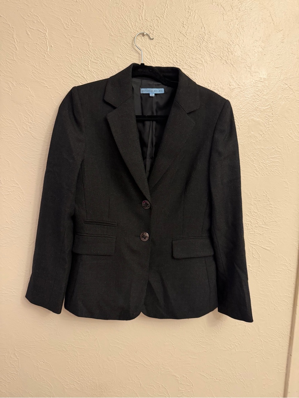 ANTONIO MELANI Black Tailored Two-Button Blazer.